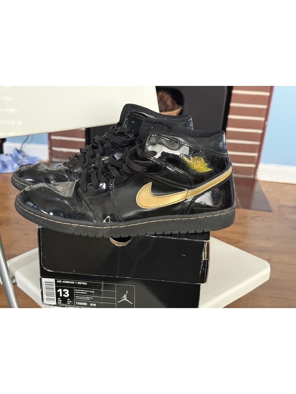 Nike Air Jordan 1 Retro Metallic Black Patent Leather Gold 15 136085-070 Sz M 13